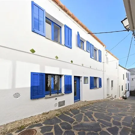 Apartment Palau - Gran Casa De Pueblo Con Fantasticas Vistas Al Mar Cadaques